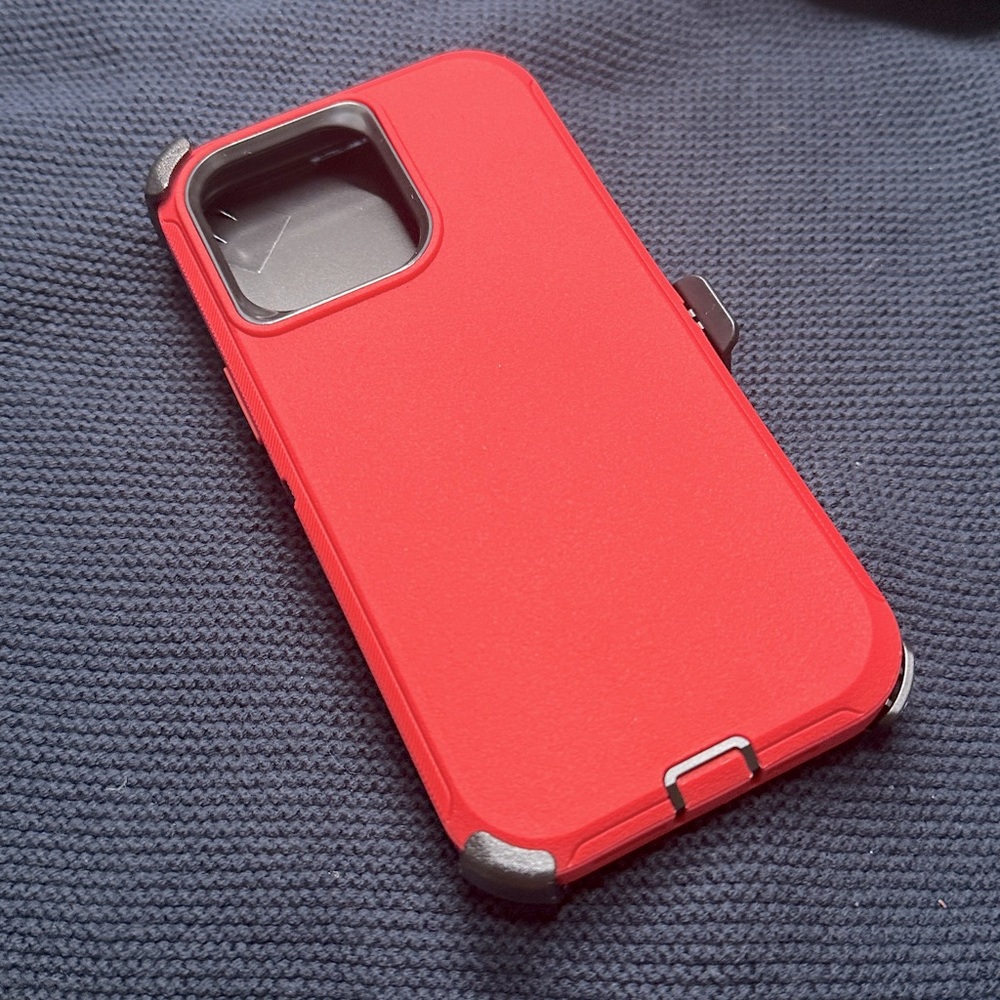 iPhone 15 Pro Max crashproof case
